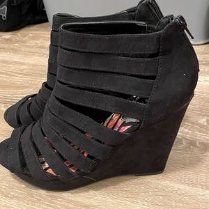 Madden Girl black platform wedge sandals